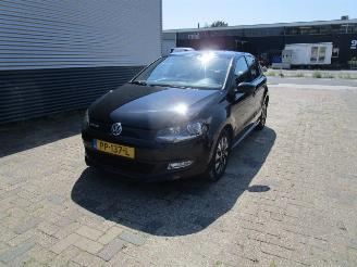 krockskadad bil auto Volkswagen Polo  2017/1