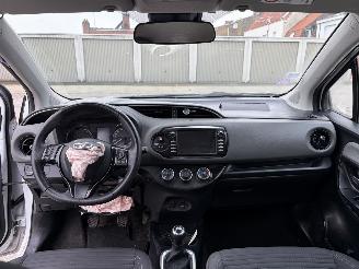 Toyota Yaris 1.0i - 12V picture 13