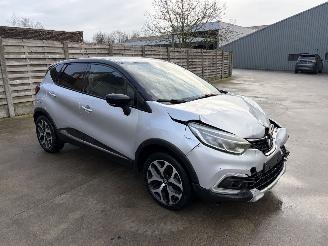 skadebil auto Renault Captur 1.5 DCI 90 2019/5