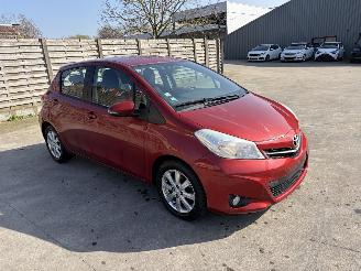 Coche accidentado Toyota Yaris 1.0 VVTI - 12V 2012/10
