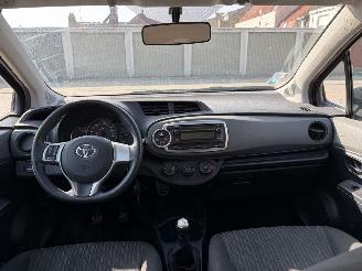 Toyota Yaris 1.0 VVTI - 12V picture 6