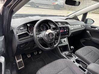 Volkswagen Touran 1.6 TDI - 16V TURBO 7 SEATS picture 3