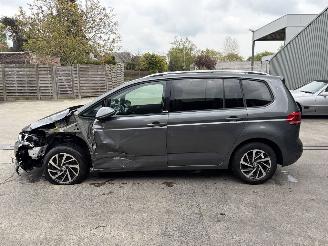 Volkswagen Touran 1.6 TDI - 16V TURBO 7 SEATS picture 22