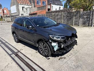 Coche accidentado Renault Kadjar BOSE 1.2i - 16V TURBO TCE 130 2017/5