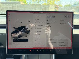 Tesla Model Y 5YJY 2 60KWH picture 11