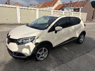 Renault Captur 1 PHASE 1 1.5 DCI - 8V TURBO picture 2