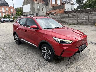 Voiture accidenté MG ZS EV 72.6KWH LONG RANGE 2 PHASE 2 2022/12