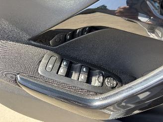 Peugeot 208 1.2 VTI - 12V - GRIS picture 16