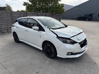 krockskadad bil auto Nissan Leaf 40KWH 2023/6