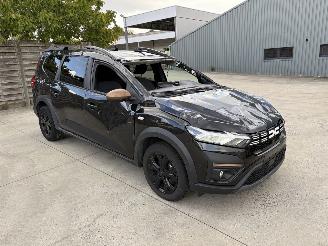 Unfallwagen Dacia Jogger 1.6I - 16V SCE 140 E-TECH 2024/3