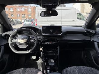 Peugeot 2008 1.2 PURETECH - 12V TURBO HYBRID picture 6