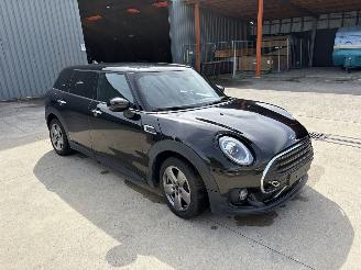 skadebil bedrijf Mini Clubman ONE D 2020/8