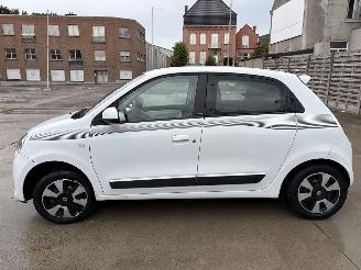 Renault Twingo 3 PHASE 1 1.0i - 12V SCE 70 picture 17
