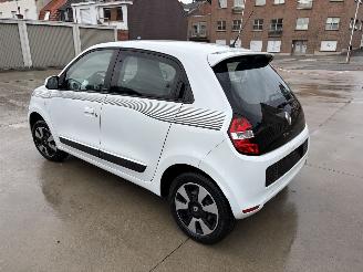 Renault Twingo 3 PHASE 1 1.0i - 12V SCE 70 picture 4