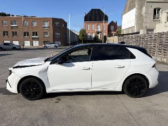 Opel Astra 1.2i - 12V TURBO picture 21