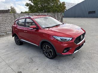 Damaged car MG ZS 1.0 T-GDI - 12V TURBO 2022/10