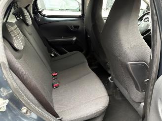 Peugeot 108 1.0 e-VTi Allure 5 deurs | Airco LED Lm-velgen picture 17