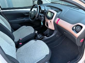 Citroën C1 1.0 e-VTi Elle 5 deurs | Airco Navi Camera picture 22