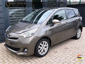 Schadeauto Toyota Verso S 1.3 VVT-i Dynamic | Navi Panoramadak Camera 2015/2