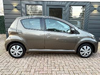 Toyota Aygo 1.0 VVT-i Aspiration 5 deurs | Airco LED Facelift picture 6