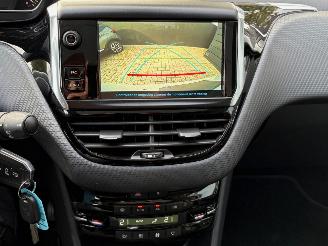 Peugeot 2008 1.2 PureTech Allure | Navi Panoramadak Camera picture 13