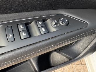 Peugeot 3008 1.2 PURETECH ALLURE | PANORAMADAK | NIEUWE D.RIEM | NAP | SCHADEVRIJ picture 27