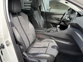 Peugeot 3008 1.2 PURETECH ALLURE | PANORAMADAK | NIEUWE D.RIEM | NAP | SCHADEVRIJ picture 23