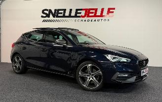 Vaurioauto  passenger cars Seat Leon Seat Leon 2.0 TSI FR|BOM VOL|PANO|BEATS AUDIO|ACC|LICHTE BLIK SCHADE| 2022/9