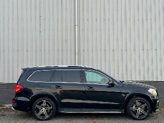 Mercedes GLS  picture 2