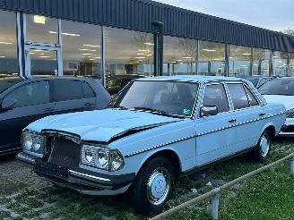 Unfallwagen Mercedes 200-300D W123D Leer Panorama 1ste Eigenaar! 1978/3