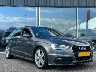 krockskadad bil auto Audi A3 S-Line Alcantara Led Xenon Navi LM 2015/1