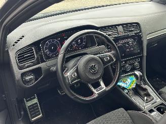 Volkswagen Golf 2.0TSI GTI picture 3