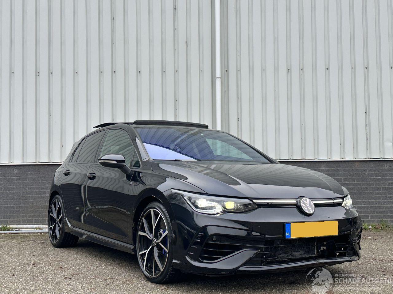 Volkswagen Golf 2.0TSI 320PK Performance