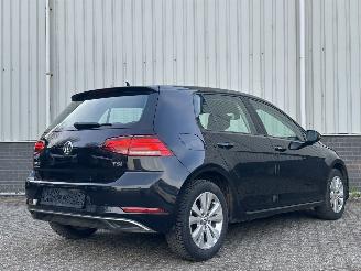 Volkswagen Golf 1.0TSI Highline picture 3
