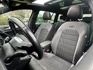 Volkswagen Golf 2.0TDI R-Line picture 6