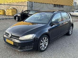 krockskadad bil auto Volkswagen  1.4TSI Panorama 2013/5