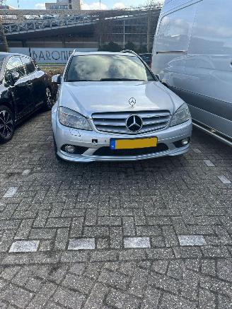 Mercedes C-klasse 350 V6 CDI BlueEFFICIENCY picture 4