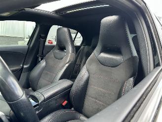 Mercedes A-klasse A200 AMG Line picture 13