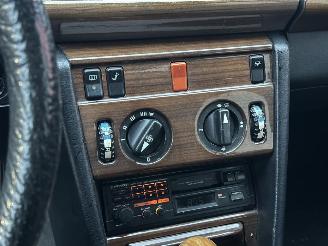 Mercedes  W124 230E picture 10