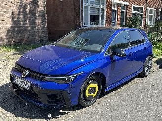skadebil auto Volkswagen Golf 2.0TSI R Panorama 2025/11