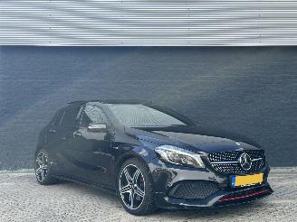 krockskadad bil auto Mercedes A-klasse 250 Sport 4Matic Prestige 2016/1