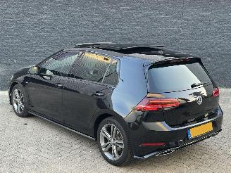 Volkswagen Golf 1.5TSI 3x R-Line picture 7