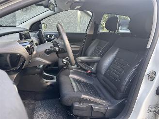 Citroën C4 cactus 1.2 e-VTi Shine picture 11
