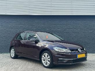 krockskadad bil auto Volkswagen Golf 7.5 Highline 1.4TSI Automaat 2017/4