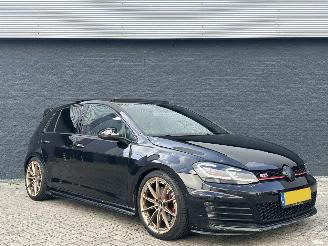 uszkodzony samochody osobowe Volkswagen Golf 2.0TSI 400PK! Panorama Led Leer 2015/3