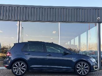 Volkswagen Golf 1.4 TSI GTE PANO DSG picture 2