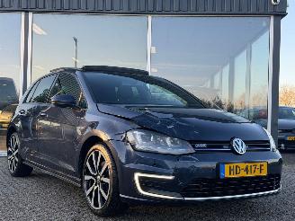 skadebil auto Volkswagen Golf 1.4 TSI GTE PANO DSG 2015/10
