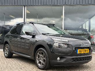 skadebil auto Citroën C4 cactus 1.2 PureTech Shine 2015/11
