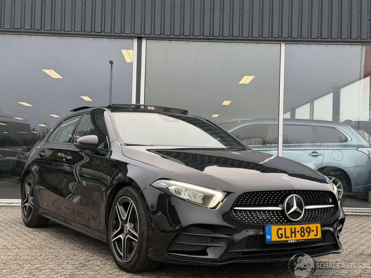 Mercedes A-klasse A180 benzine AMG PANO/Automaat