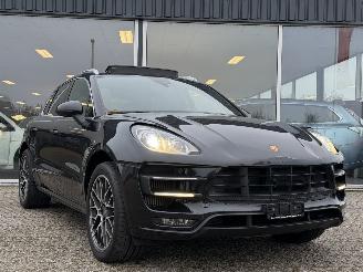 Damaged car Porsche Macan Macan 3.6 Turbo PANO FULL OPTION 2017/10